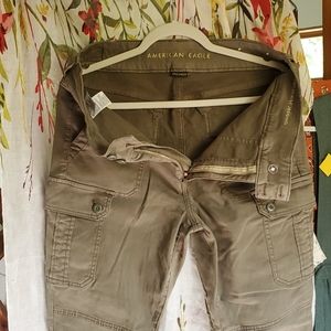 American Eagle Cargo Skinnies
